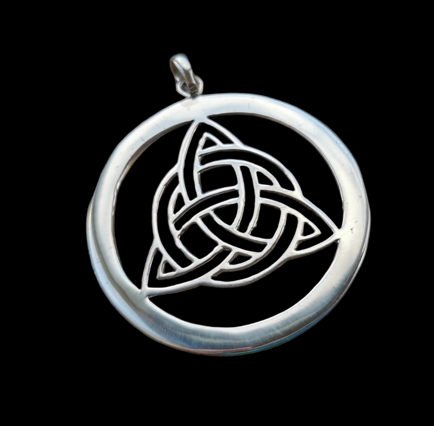 Ref.SM0093 - Triquetra