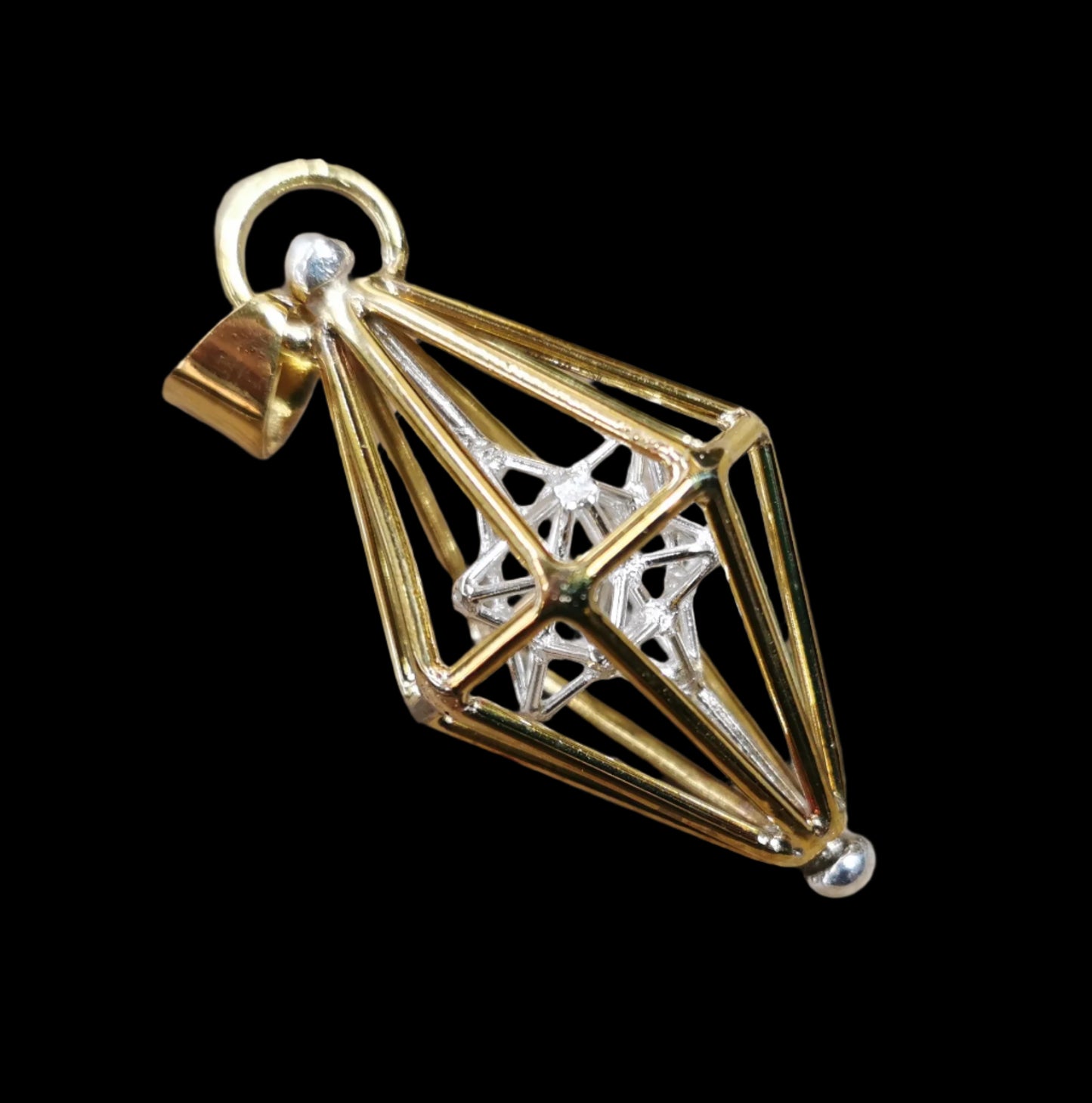 Ref.SP0233 - 8 sided diamond with Solar Star