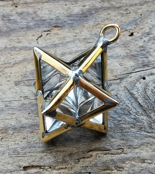 Ref.SP0262 - Star Tetrahedron w/ crystal