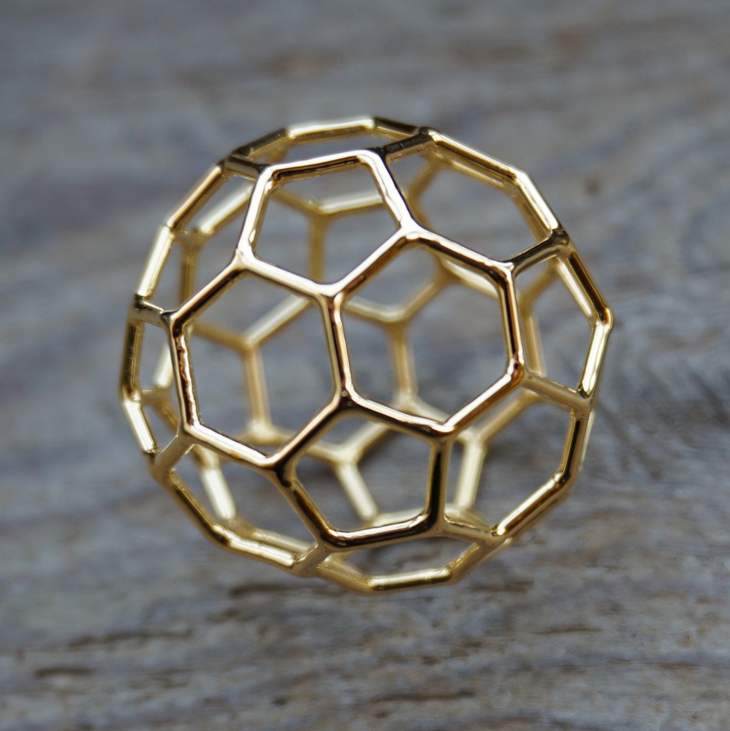 Ref.SZ0035 - Iconic Aqua Sphere / Truncated Icosahedron