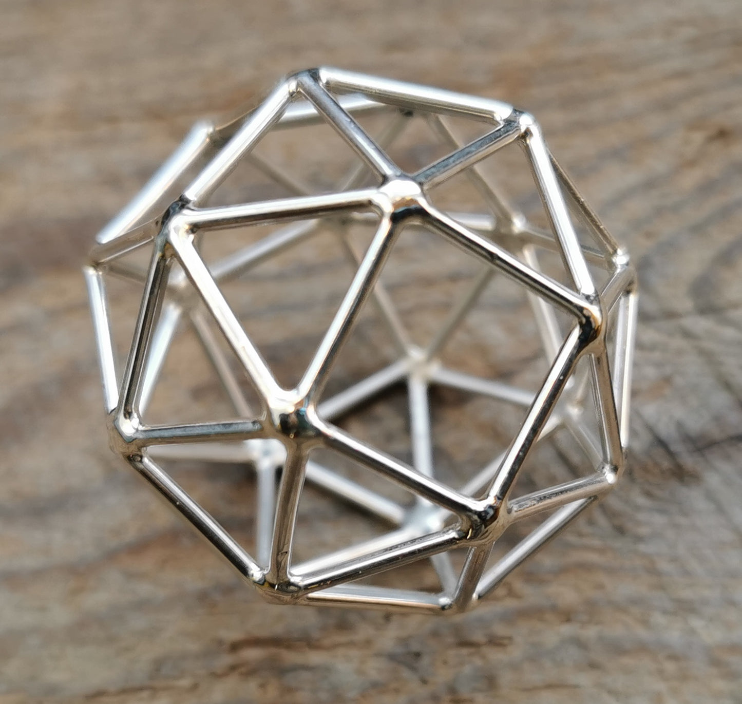 Ref.SZ0076 - Embryonic Terra Sphere