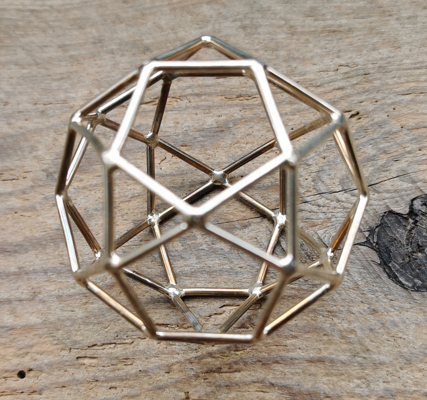 Ref.SZ0105 - Iconic Aqua Solar Sphere / Truncated Icosadodecahedron