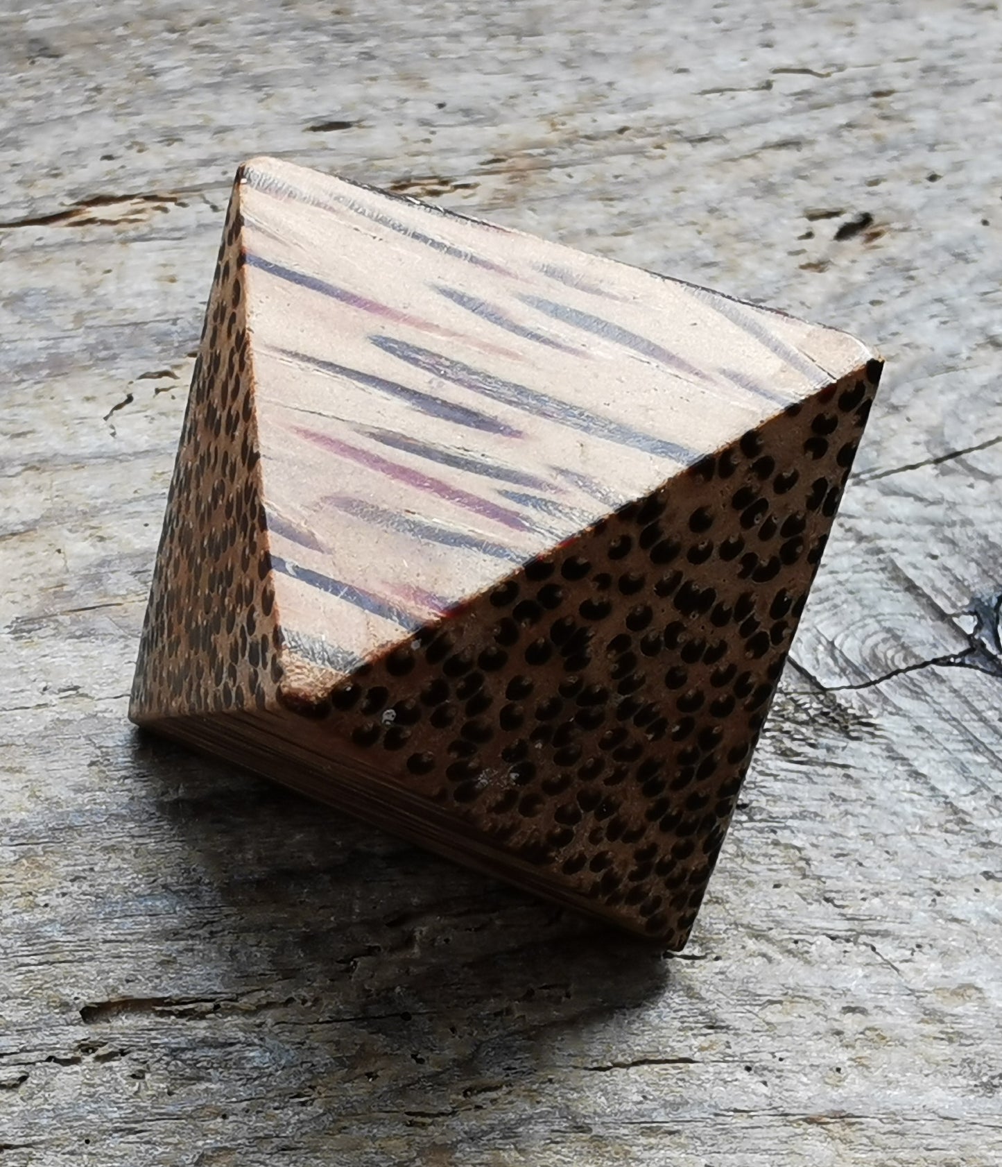 Ref.SZ0114 - Octahedron