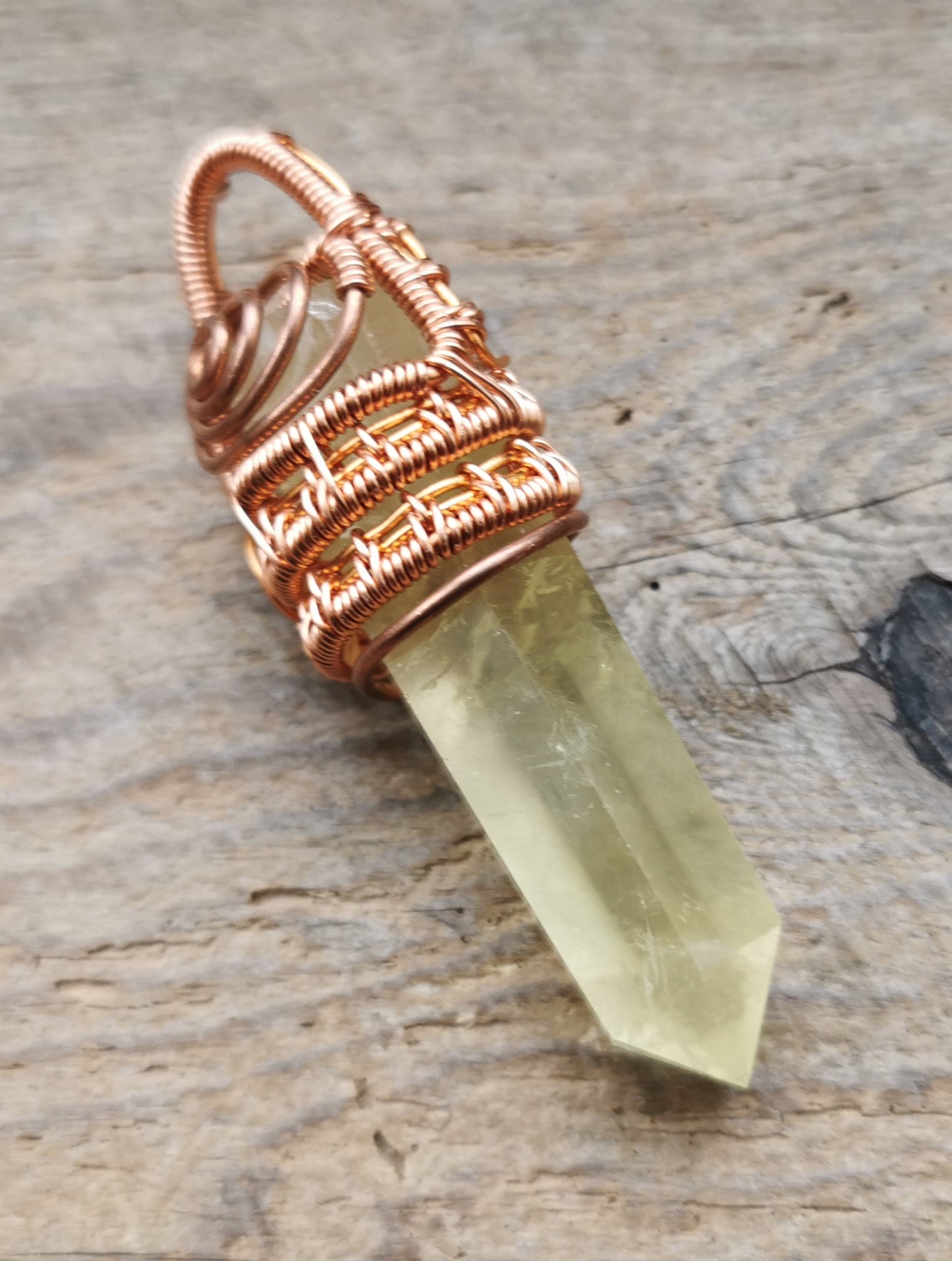 Ref.WW0029 - Green quartz