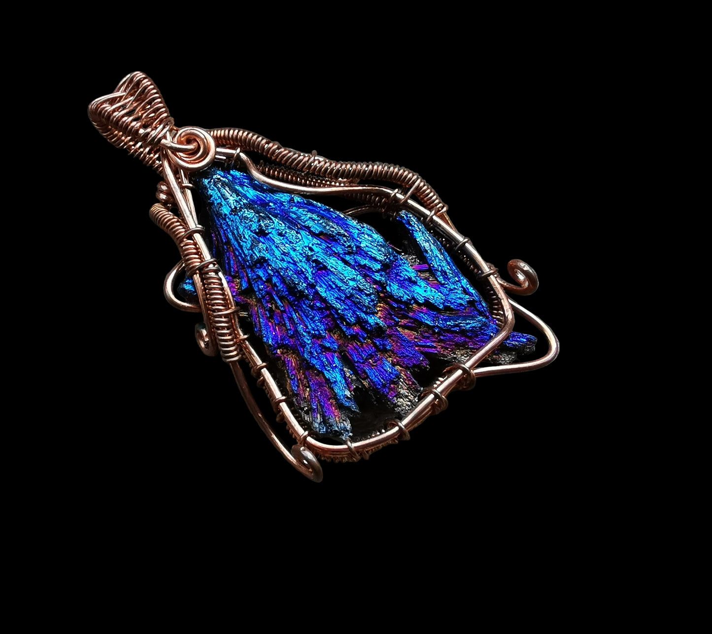 Ref.WW0127 - Black kyanite w/titanium plating