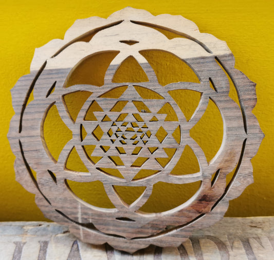 Ref.MD0016 - Solar Mandala/Sri Yantra