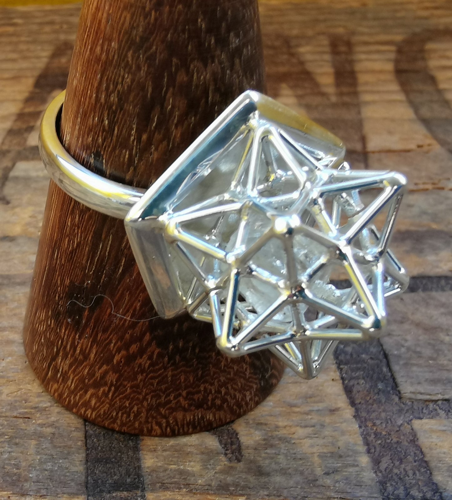 Ref.RG0133 - 3D Solar Star w/ crystal [herkimer]