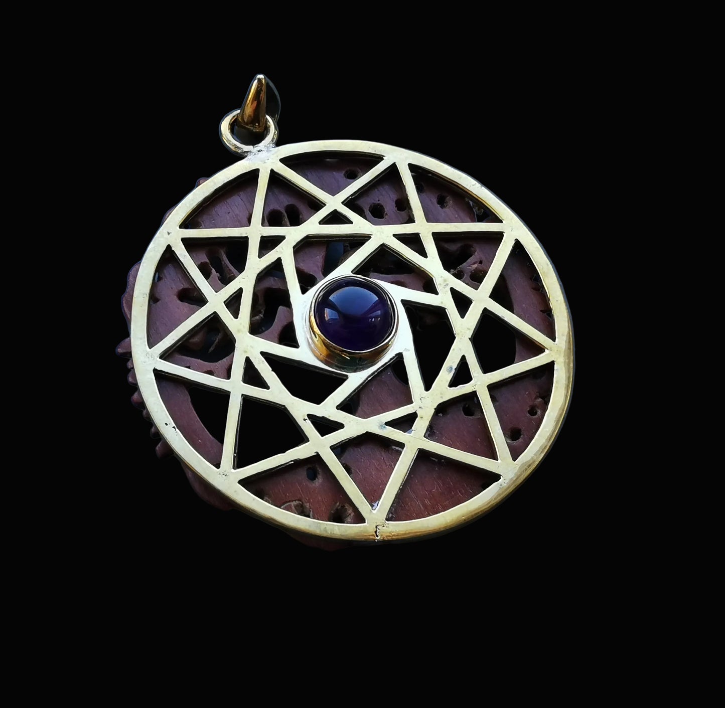 Ref.SM0121 - Enneagram w/ deer skull carving