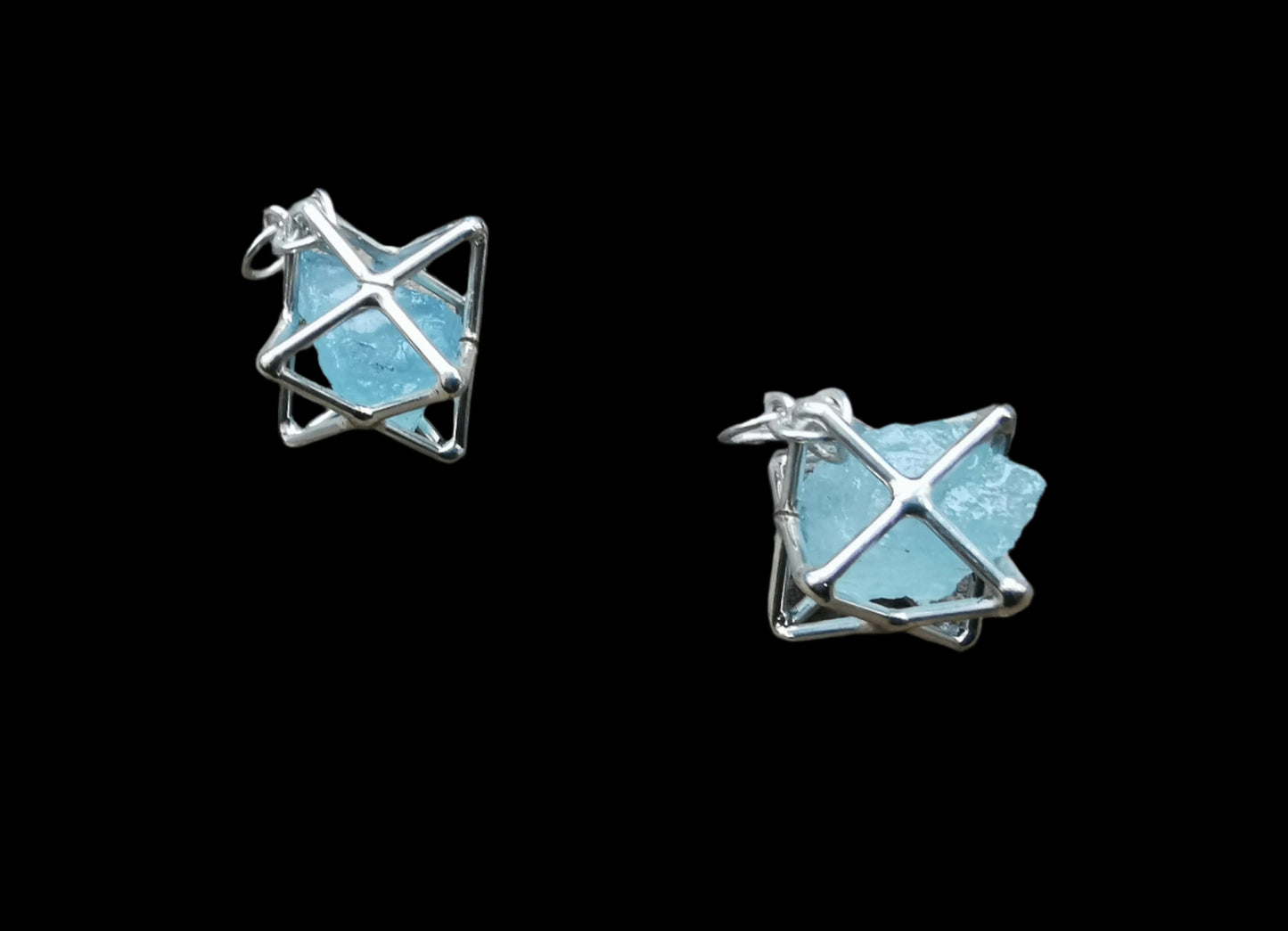 Ref.SP0283 - Star Tetrahedron w/ crystal [aquamarine]