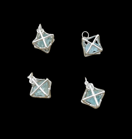 Ref.SP0283 - Star Tetrahedron w/ crystal [aquamarine]