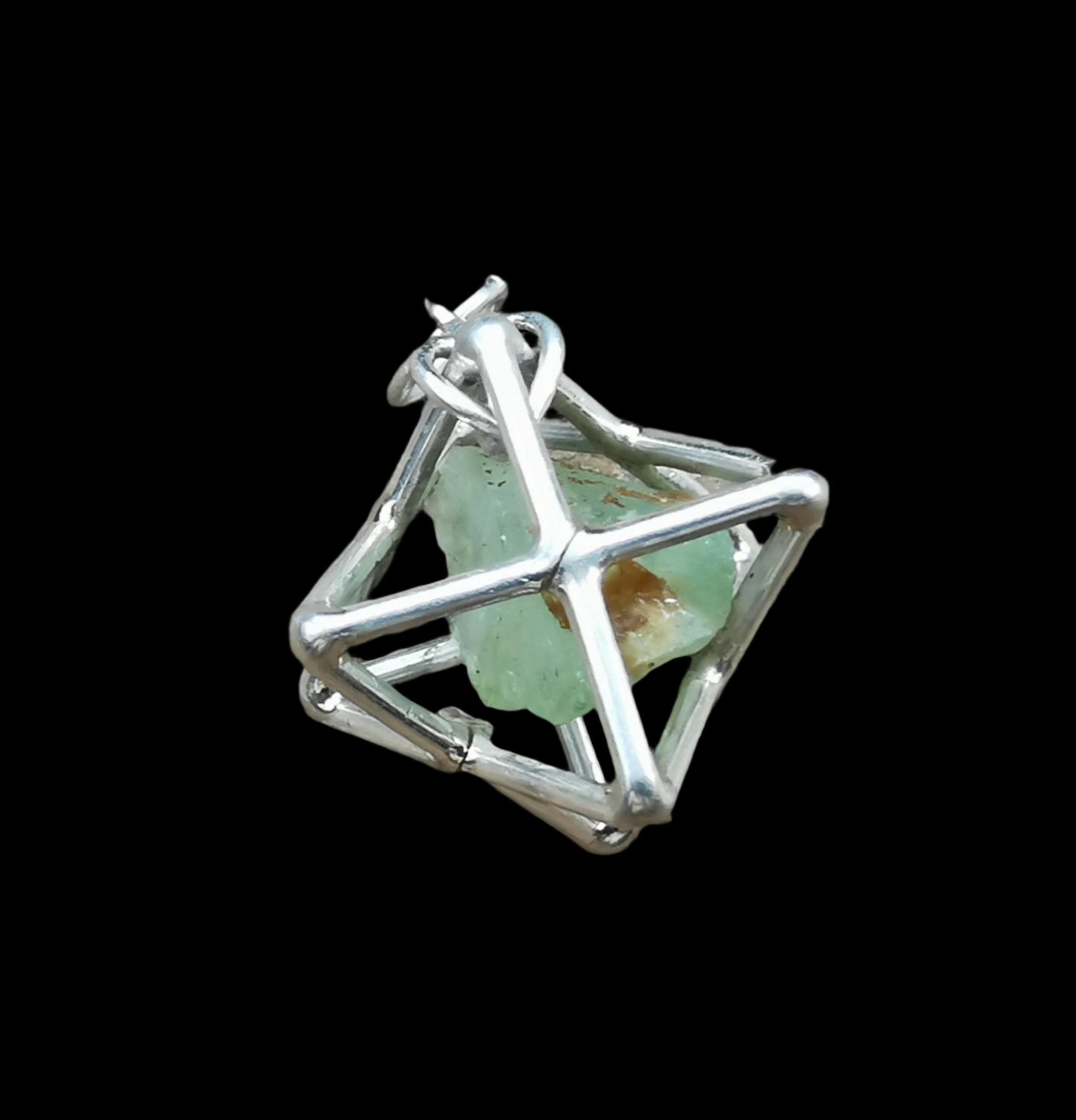 Ref.SP0284 - Star Tetrahedron w/ crystal [fluorite]