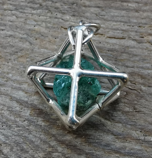 Ref.SP0223 - Star Tetrahedron w/ crystal [apatite]