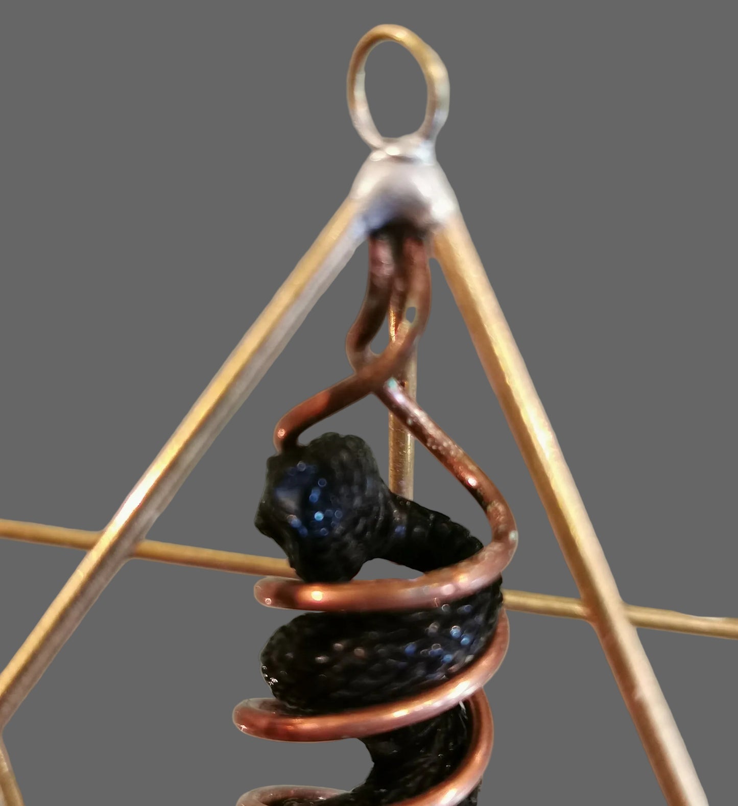 Ref.ST0082 - Star Tetrahedron w/dna helix & wood snake