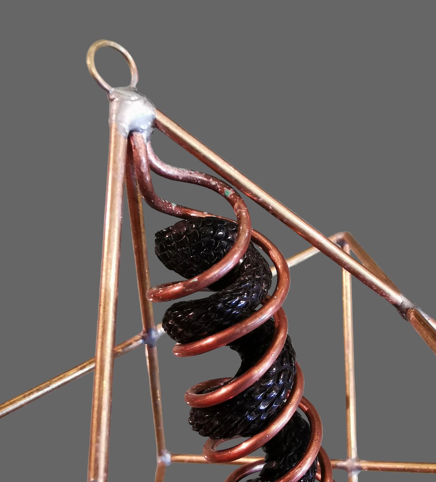 Ref.ST0082 - Star Tetrahedron w/dna helix & wood snake