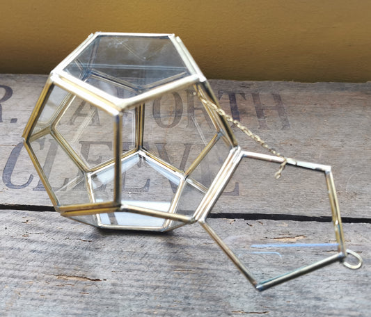 Ref.ST0124 - Dodecahedron cage