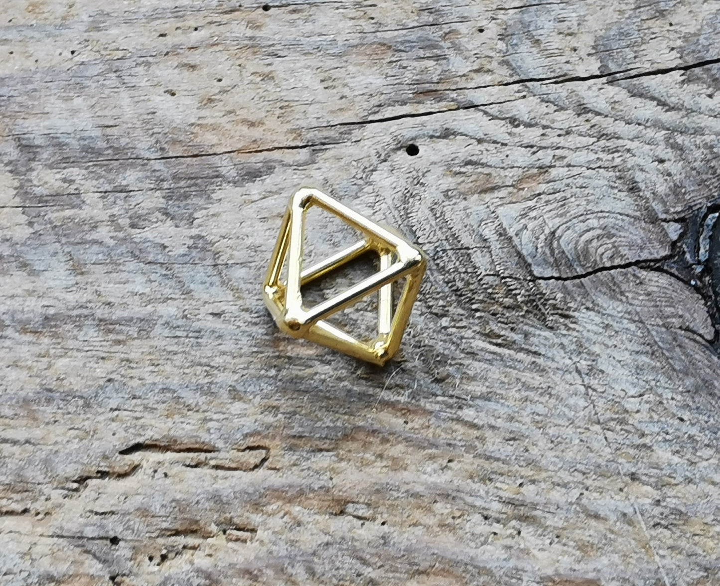 Ref.SZ0147 - Octahedron