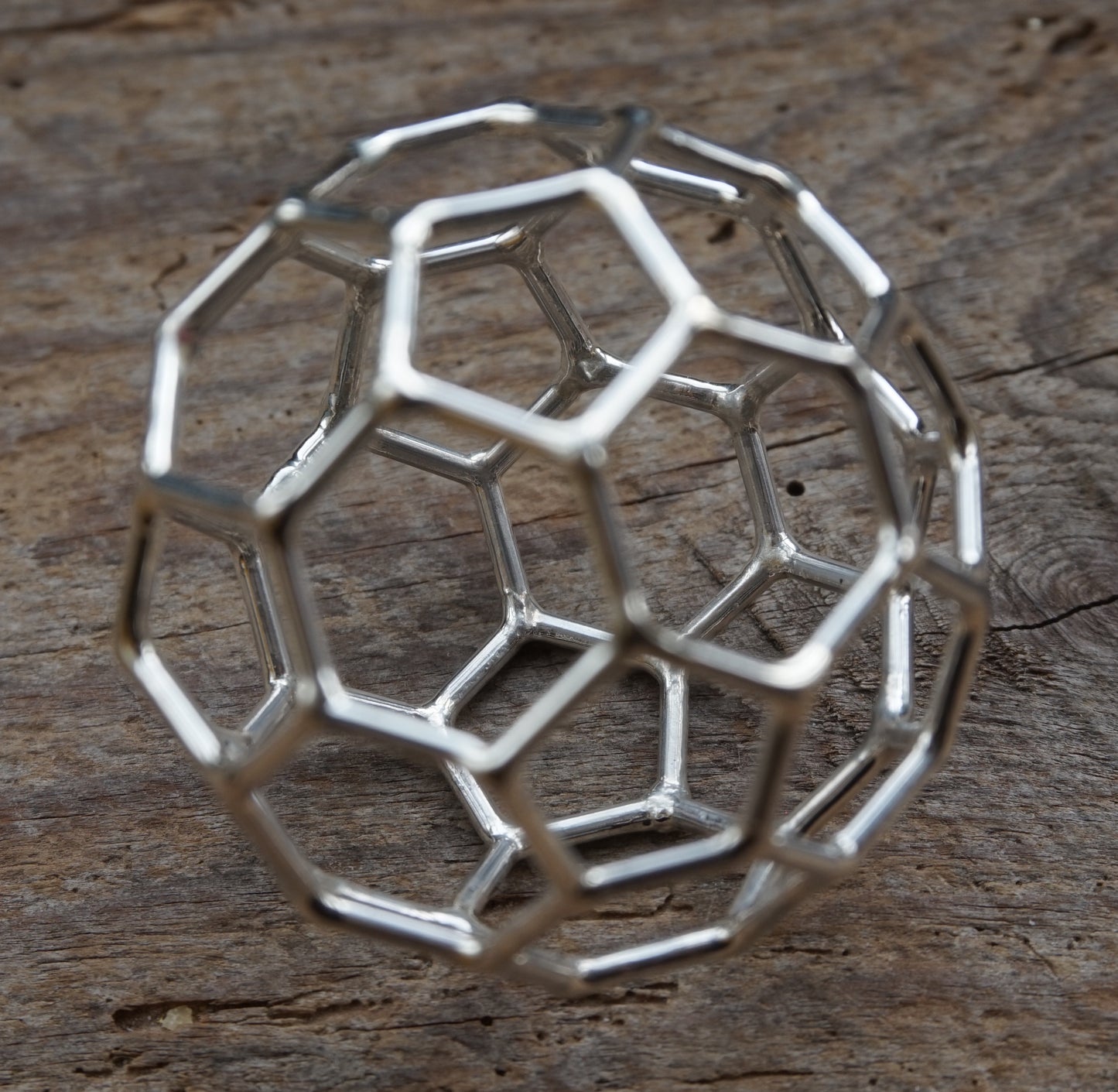 Ref.SZ0041 - Iconic Aqua Sphere / Truncated Icosahedron