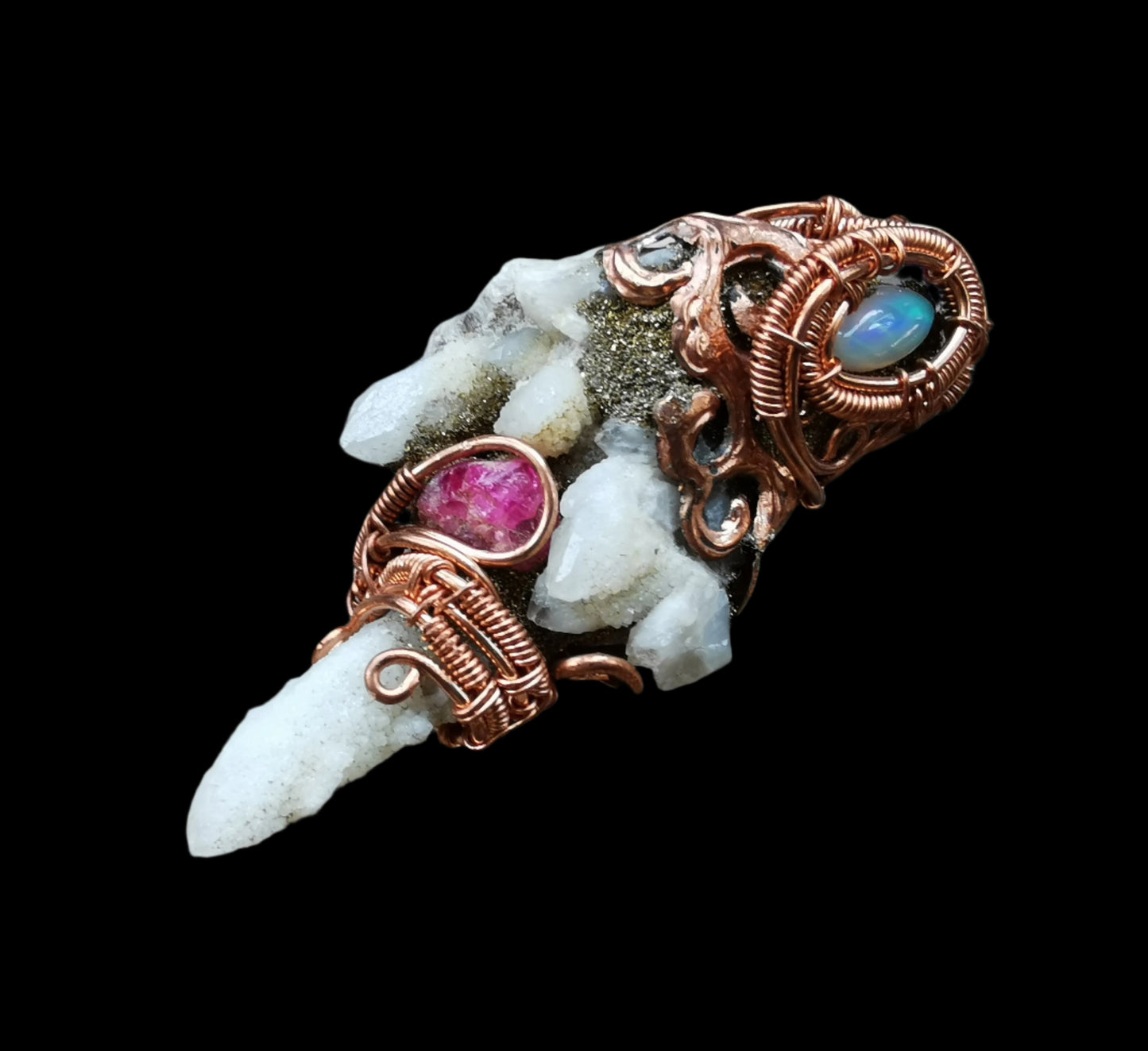 Ref.WW0088 - Ruby/opal/spirit quartz cluster