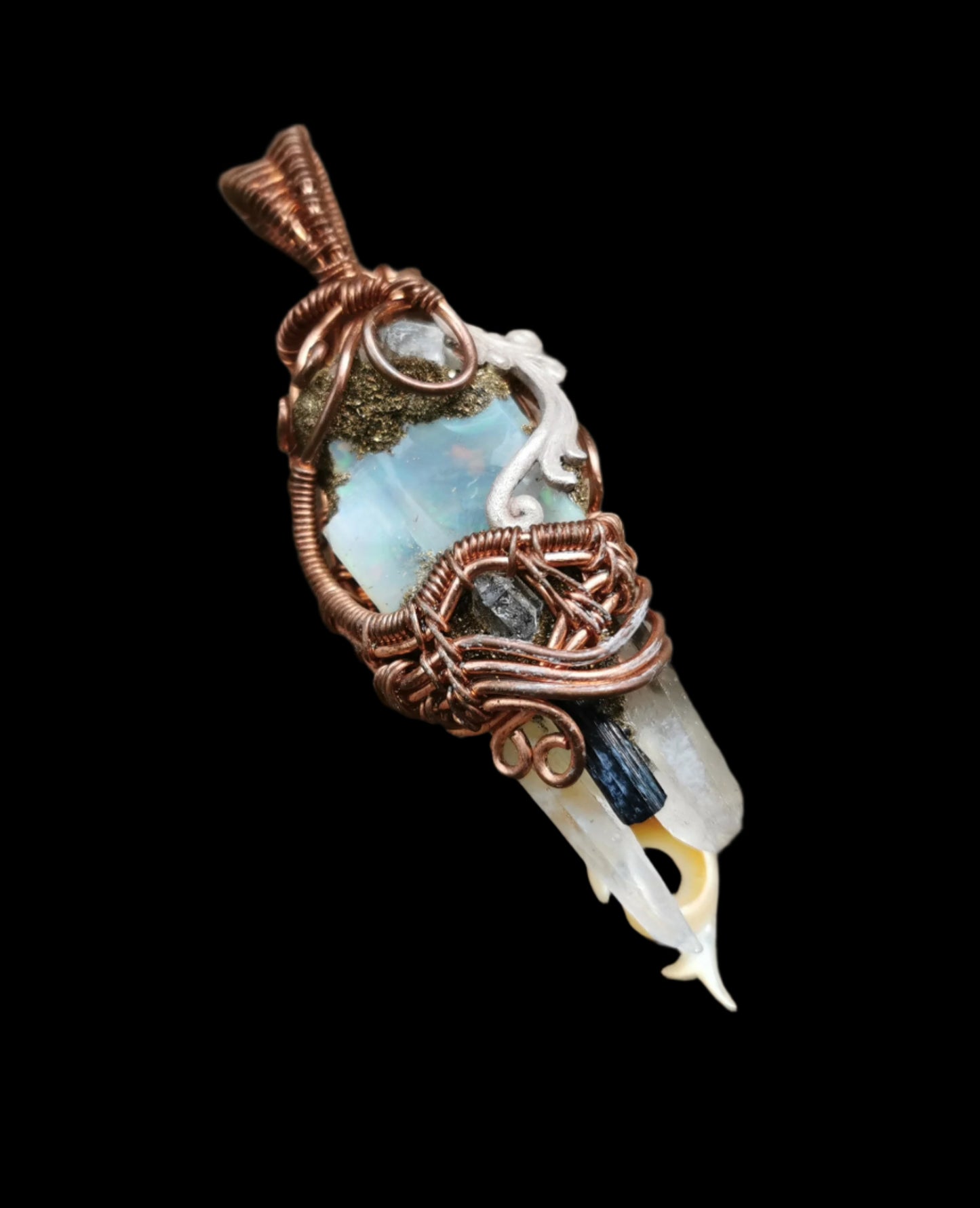 Ref.WW0092 - Opal/laser quartz/tourmaline